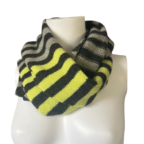 NEW flaw Halogen Striped Cashmere Infinity Scarf Black Gray Yellow - Picture 1 of 5